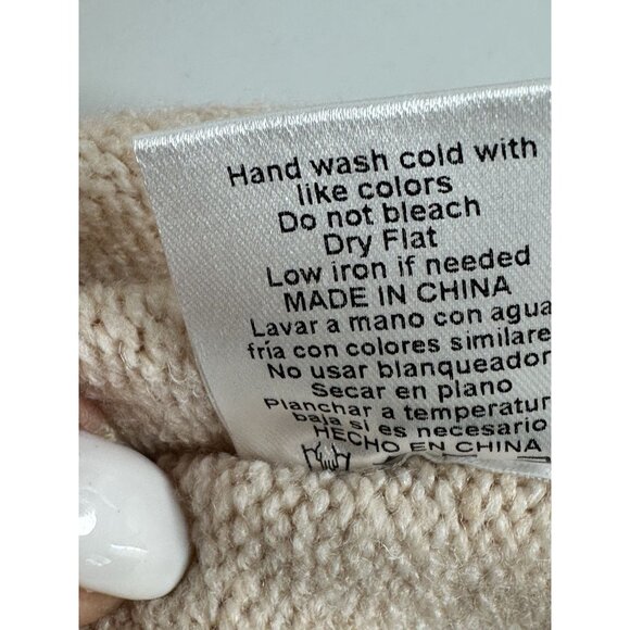 Short Sleeve Rhinestone Buttons Women’s Medium 12th young contenporary sweater - Picture 12 of 13